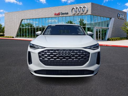 Used 2025 Audi Q5 Premium AWD/4WD image 2