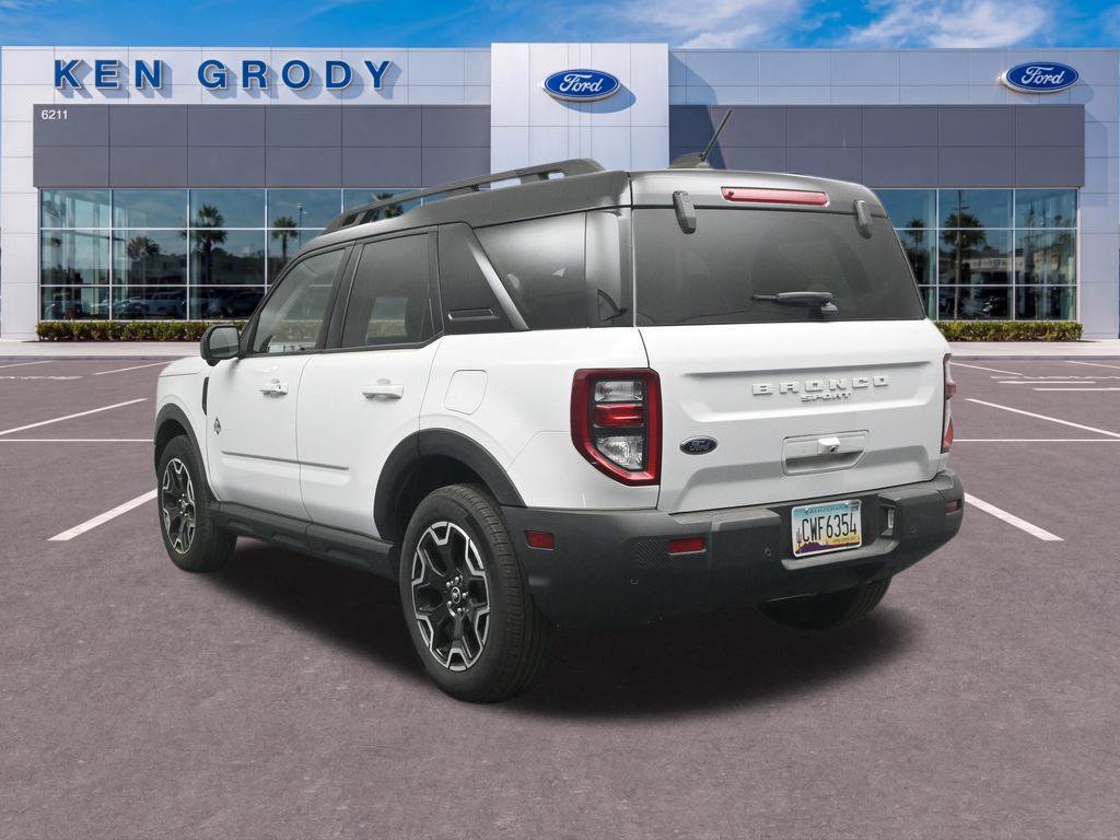 Used 2025 Ford Bronco Sport Outer Banks w/ Outer Banks Tech Package+ AWD/4WD image 8