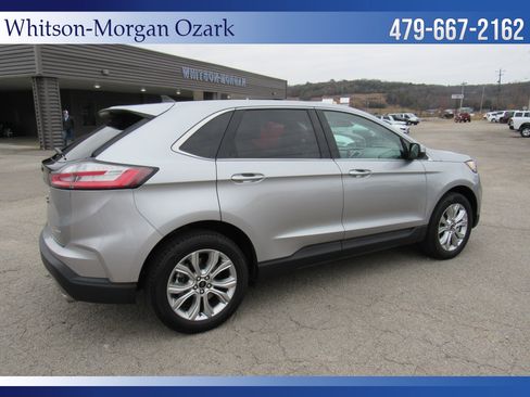 Used 2024 Ford Edge Titanium image 14