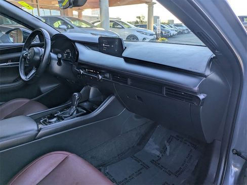 Used 2024 MAZDA MAZDA3 s image 33