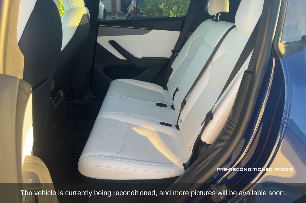 Used 2026 Tesla Model Y Long Range RWD image 12