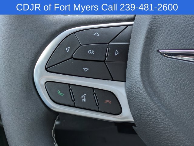 New 2026 Chrysler Pacifica Select FWD image 18