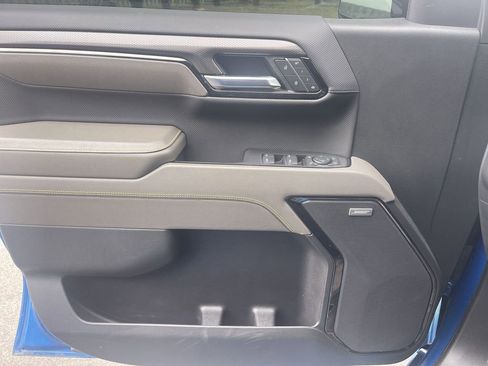 Used 2022 Chevrolet Silverado 1500 ZR2 w/ Technology Package image 25