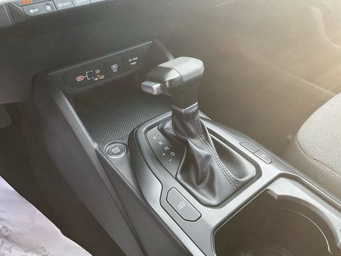 Used 2025 Kia K4 FWD image 11