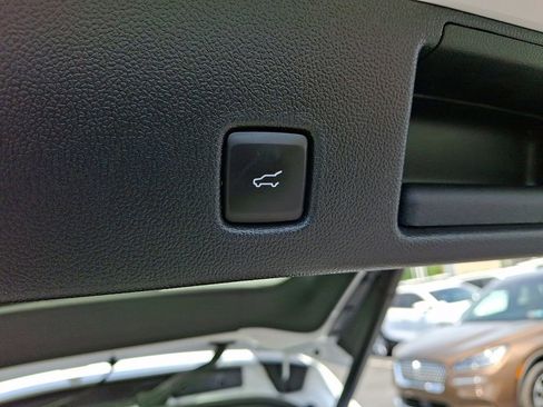 Certified 2023 Ford Escape Active AWD/4WD image 30