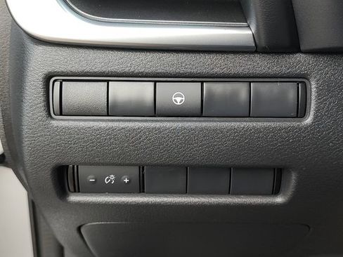 Used 2021 Nissan Rogue SV AWD/4WD image 24