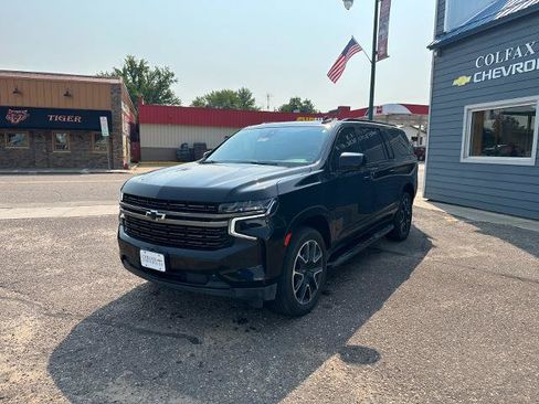 Used 2021 Chevrolet Suburban RST AWD/4WD image 9