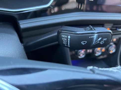 Used 2021 Volkswagen Jetta SEL Premium image 42