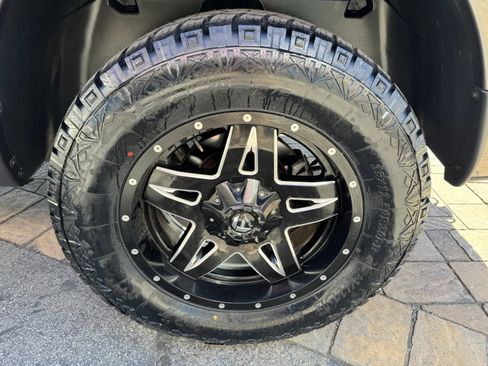 Used 2015 RAM 1500 Express AWD/4WD image 13