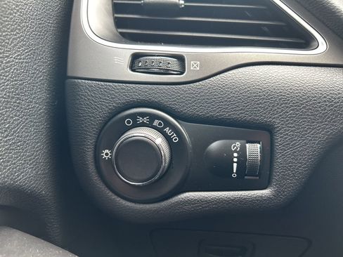 Used 2020 Jeep Cherokee Latitude image 21