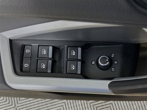 Used 2020 Audi Q3 2.0T Premium w/ Convenience Package image 19