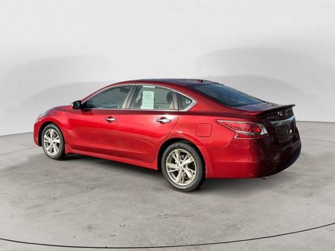 Used 2013 Nissan Altima 2.5 SV w/ 2.5SV Convenience Pkg FWD image 3