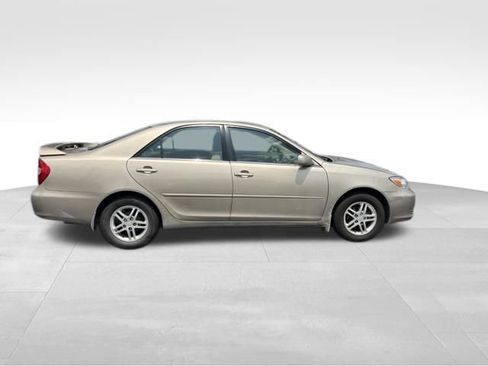 Used 2004 Toyota Camry LE FWD image 8