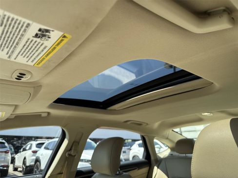 Used 2015 Ford Fusion SE w/ Equipment Group 202A FWD image 20