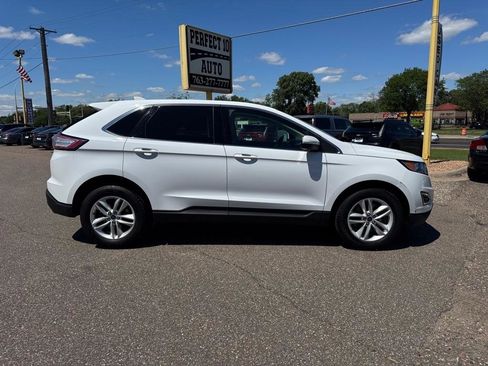 Used 2016 Ford Edge SEL w/ Equipment Group 201A AWD/4WD image 3