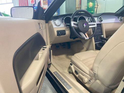Used 2006 Ford Mustang GT image 34