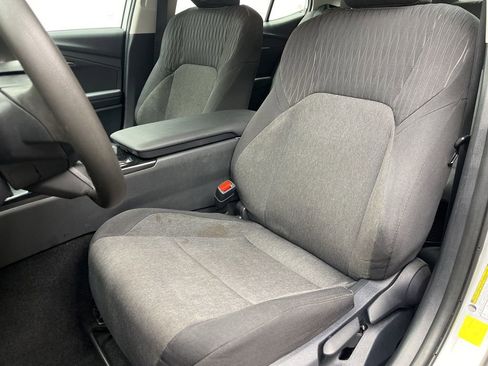 Used 2025 Toyota Camry LE FWD image 19