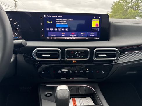 New 2026 Nissan Sentra SR w/ SR Premium Package FWD image 18