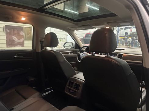 Used 2019 Volkswagen Atlas SE w/ Panoramic Sunroof Package AWD/4WD image 31