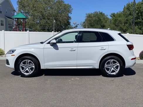 Used 2018 Audi Q5 2.0T Premium Plus w/ Premium Plus Package AWD/4WD image 3