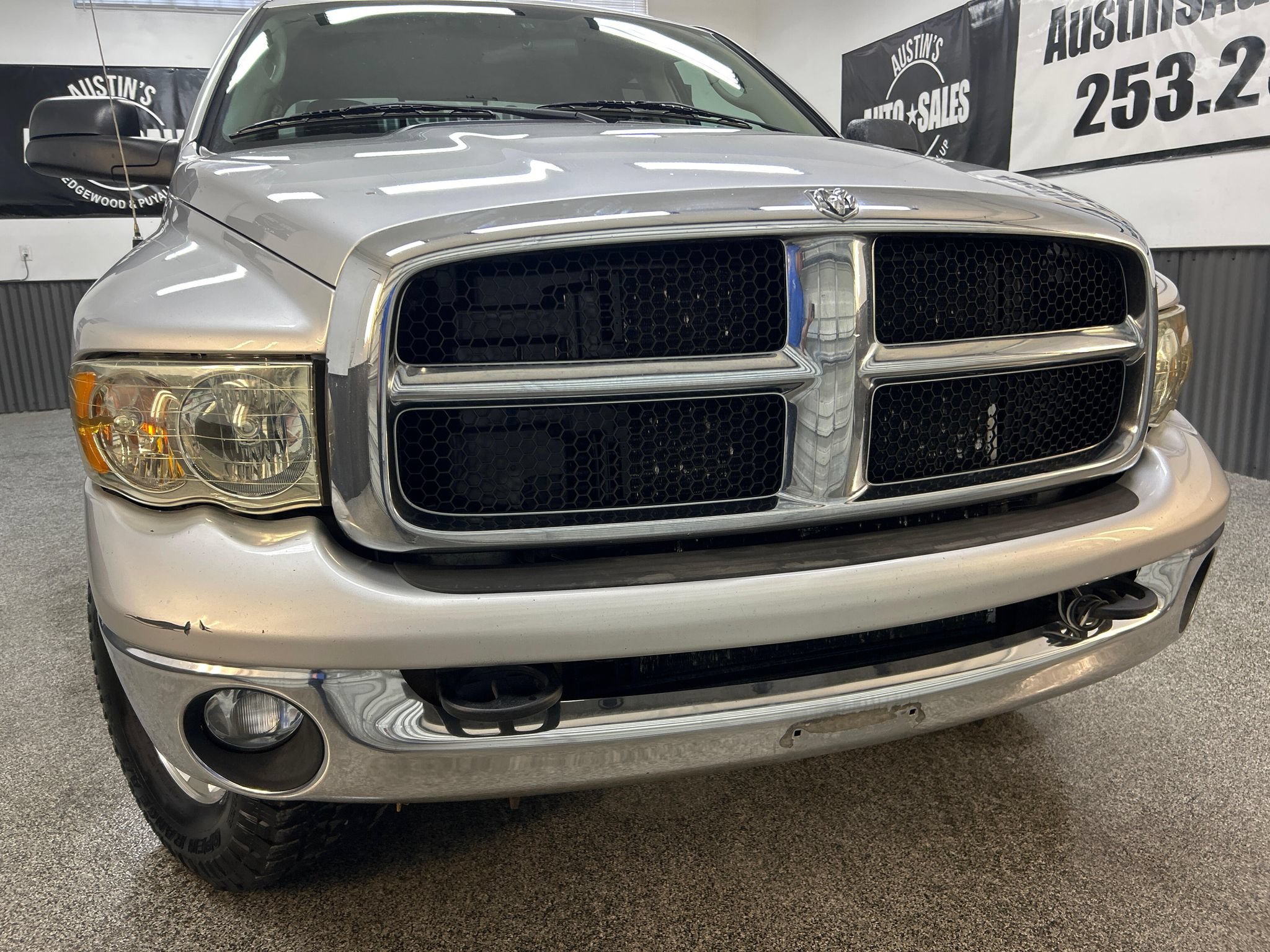 Used 2005 Dodge Ram 2500 Truck SLT w/ Quad Cab Big Horn Value Group AWD/4WD image 2