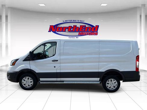 Used 2025 Ford Transit 250 Low Roof w/ Exterior Upgrade Package RWD image 4