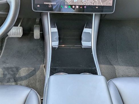 Used 2018 Tesla Model 3 Mid Range RWD image 19