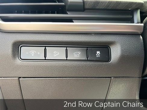 Certified 2024 Kia Telluride EX w/ EX Captain's Chair Package AWD/4WD image 10
