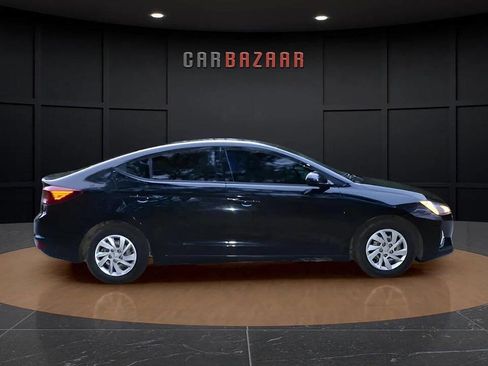Used 2020 Hyundai Elantra SE w/ Cargo Package (C1) image 5