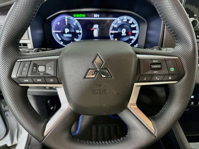 Used 2024 Mitsubishi Outlander SE AWD/4WD image 19