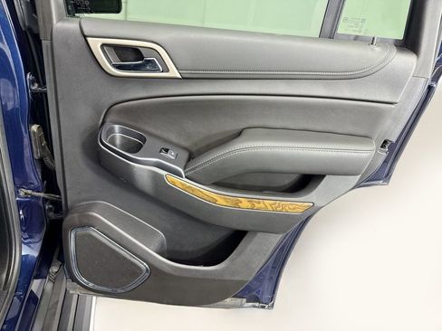 Used 2020 GMC Yukon Denali w/ Denali Ultimate Package image 27