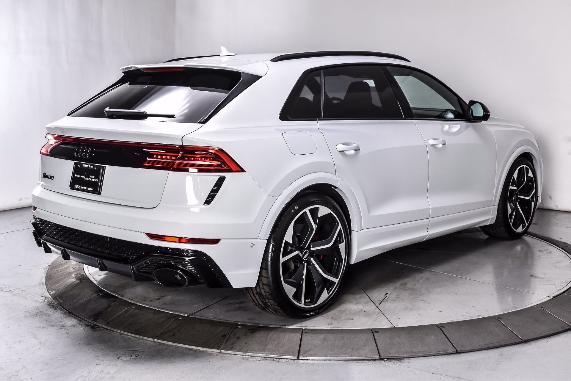Used 2022 Audi RS Q8 AWD/4WD image 8