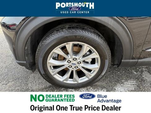Used 2022 Ford Explorer XLT w/ Equipment Group 202A image 34