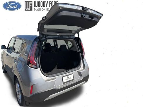 Used 2025 Kia Soul LX w/ LX Technology Package image 36