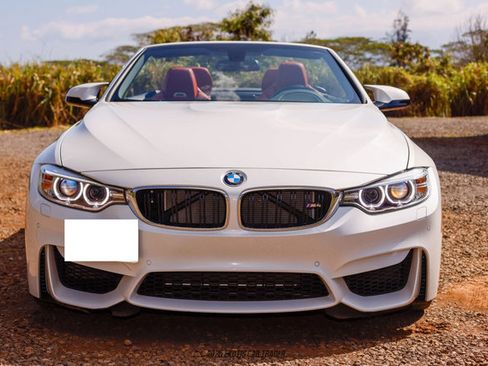 Used 2015 BMW M4 Convertible image 13