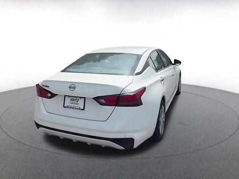 Used 2024 Nissan Altima 2.5 S image 14