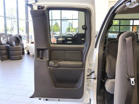 Used 2005 GMC Sierra 2500 SLE w/ Heavy-Duty Power Package AWD/4WD image 65