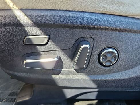 Used 2023 Hyundai Palisade Limited image 17