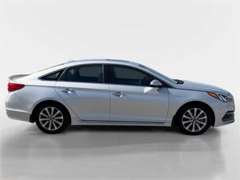 Used 2016 Hyundai Sonata Limited image 12