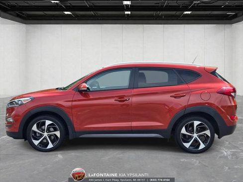 Used 2016 Hyundai Tucson Sport FWD image 2