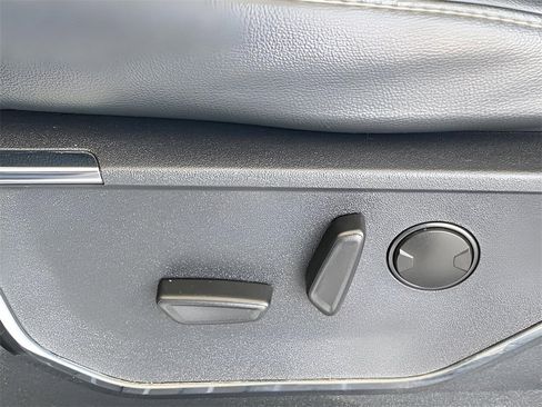 Used 2023 Ford F250 Lariat w/ Sport Appearance Package image 48