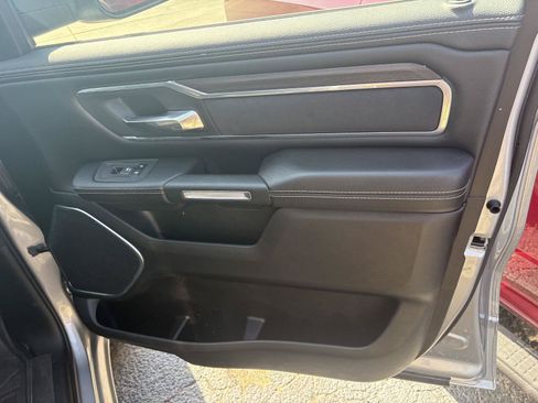 Used 2025 RAM 1500 Laramie AWD/4WD image 22