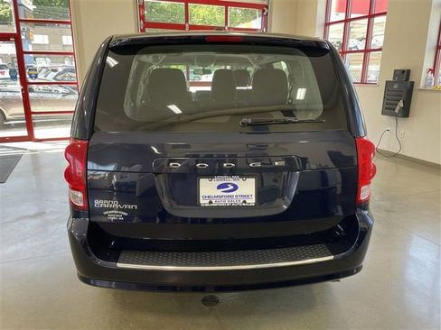Used 2015 Dodge Grand Caravan American Value Package w/ UConnect Hands-Free Group FWD image 6