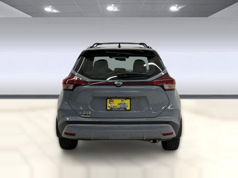 Used 2024 Nissan Kicks SR w/ SR Premium Package FWD image 8