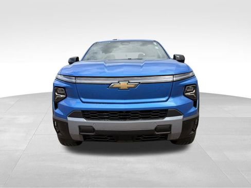 New 2026 Chevrolet Silverado EV LT w/ LPO, Utility Wall Package AWD/4WD image 15