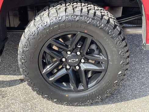 Certified 2021 Chevrolet Silverado 1500 LT Trail Boss w/ Convenience Package II AWD/4WD image 11