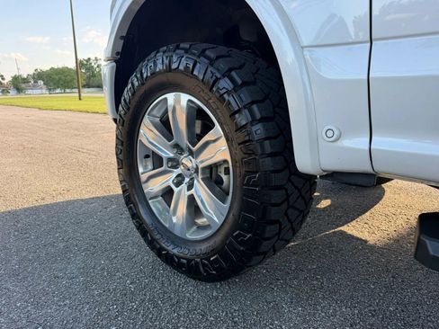 Used 2018 Ford F150 Platinum w/ Equipment Group 701A Luxury AWD/4WD image 22