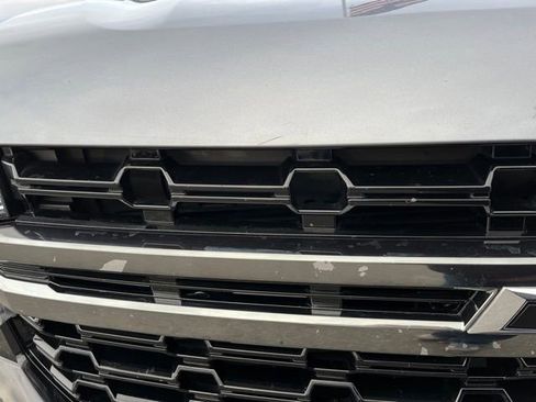 Used 2022 Chevrolet Suburban Z71 w/ Off-Road Capability Package AWD/4WD image 2