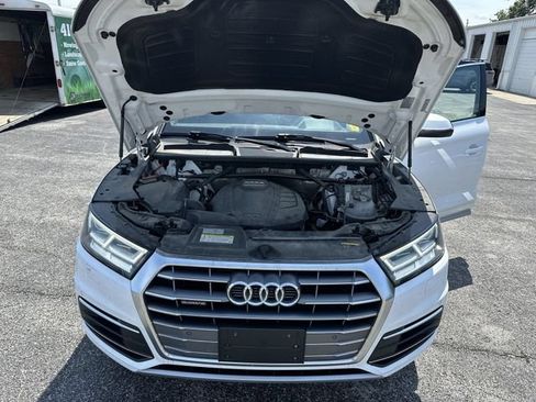 Used 2019 Audi Q5 2.0T Premium Plus w/ Premium Plus Package AWD/4WD image 20