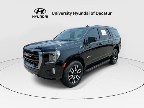 Used 2024 GMC Yukon AT4 w/ Technology Package AWD/4WD image 4